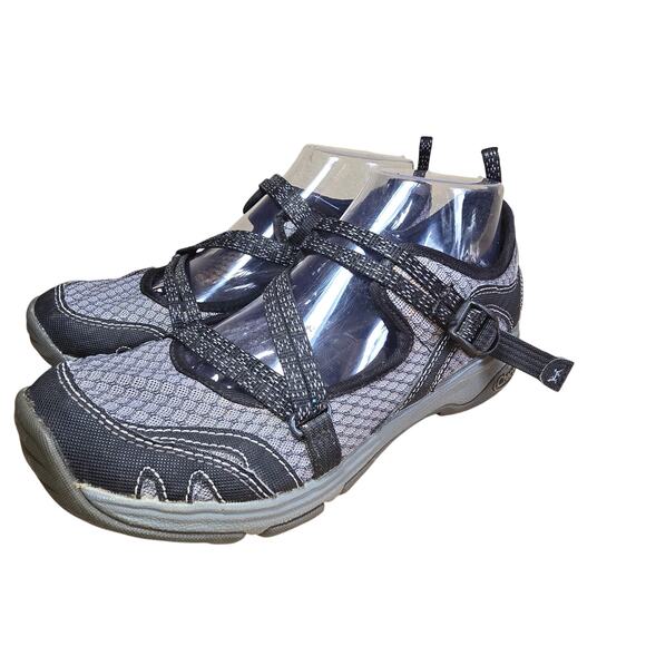 Chaco Womens Size 8.5-9 Outcross Evo Mary Jane Hiking Shoes Gray Adjustable - Picture 1 of 9